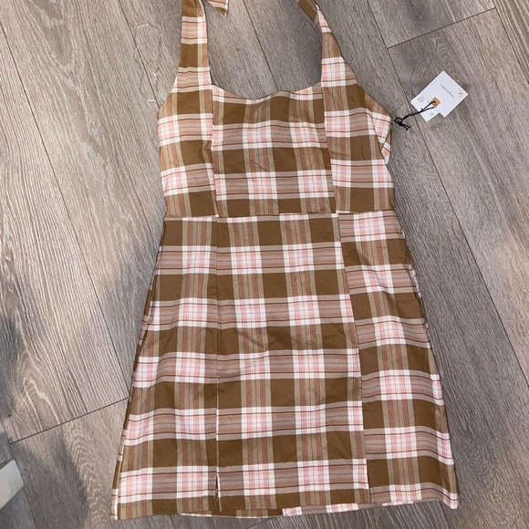 Brown Plaid Dress - Picture 2 of 6